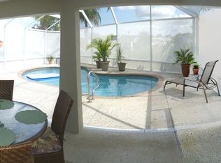353 Oakland Ct, The Villages, FL 32162