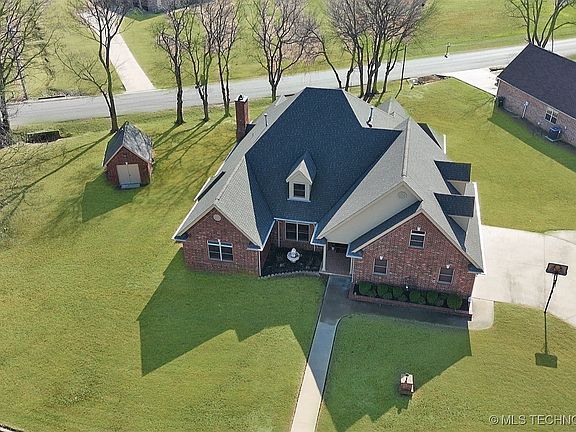 2nd image of 607 Sterling Hills Dr