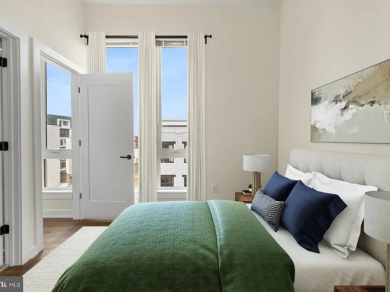 2401 Frankford Ave #4B — Photo 2