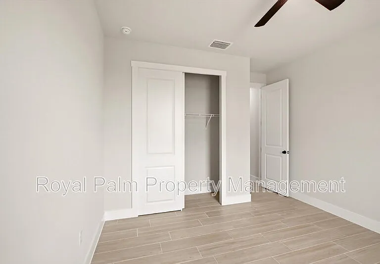 2616 NW 9th Ave — Photo 17