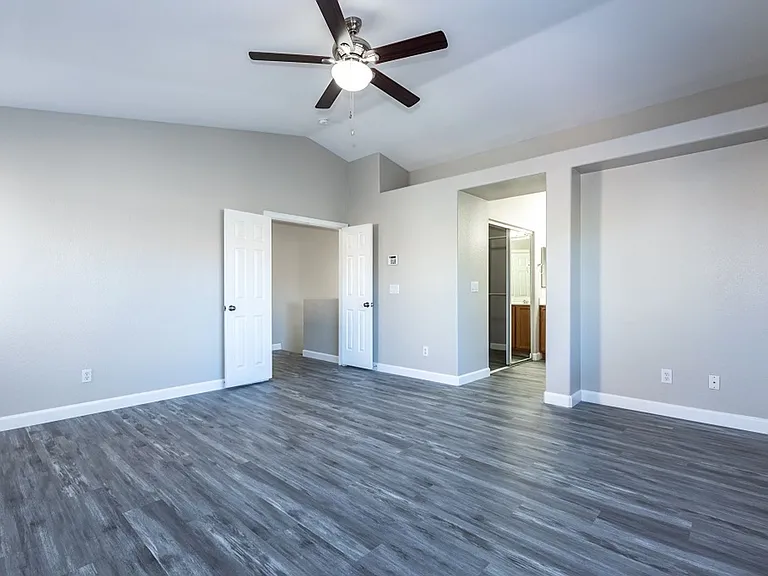 7019 Azure Beach St — Photo 24
