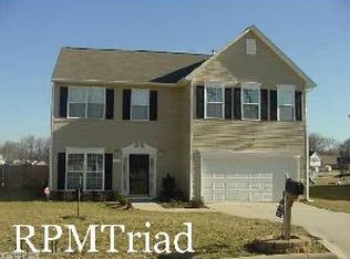 2305 Pine Meadows Ct, Greensboro, NC 27406