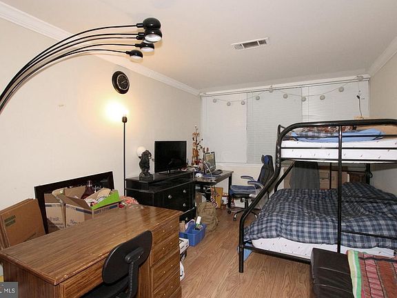 2nd image of 4345 Ivymount Ct