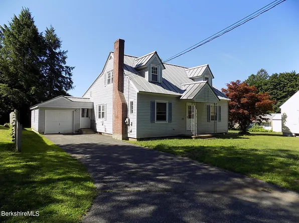 44 Farnsworth Ter, Pittsfield, MA 01201