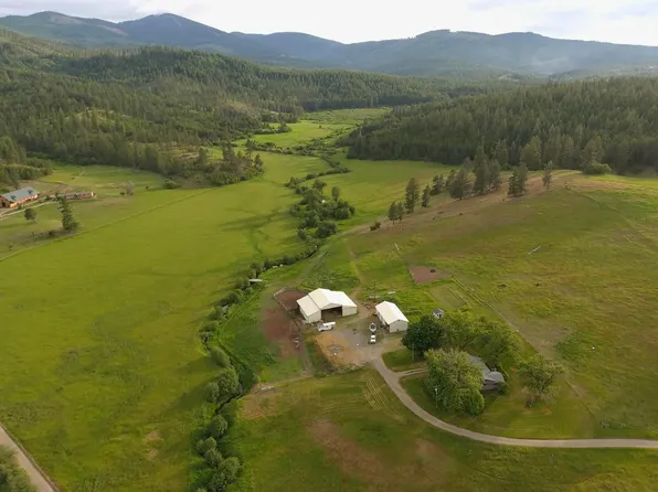 27108 E Blanchard Loop Rd, Newport, WA 99156