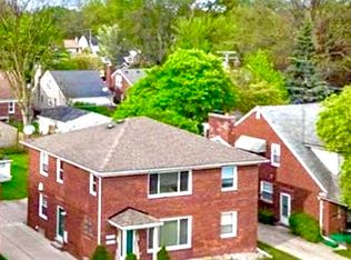 2180 Vernier Rd #2180, Grosse Pointe, MI 48236