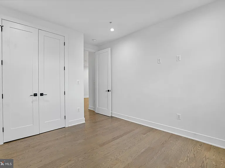 1220 Potomac Ave SE #3 — Photo 11