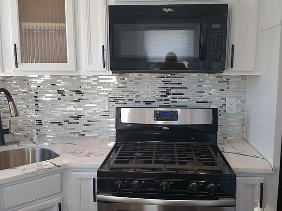 2nd image of 230 Grant Ave Floor 2