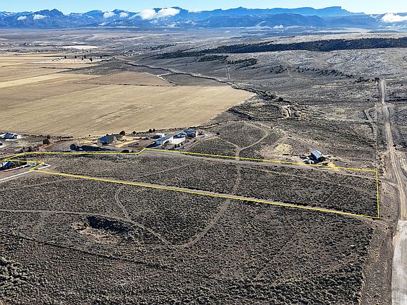 2nd image of 230 E Dd Hollow Rd