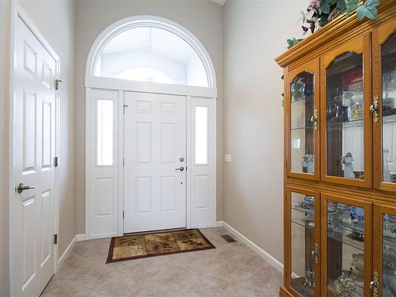 9132 Sunriver Court, New Haven, IN 46774