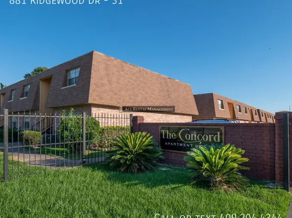 881 Ridgewood Dr APT 31, Pt Neches, TX 77651
