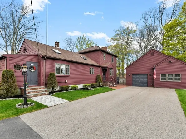 159 W Jersey St, Dedham, MA 02026
