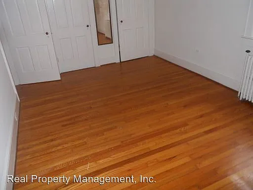 109 Piedmont Ave N photo 1
