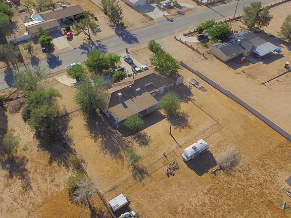 4th image of 11943 Cypress Ave