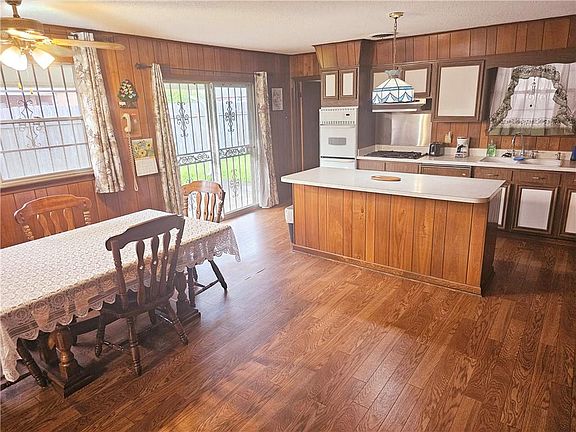4th image of 4812 Alexis Dr