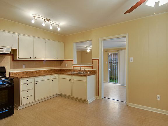 4th image of 813 Cedar Ave