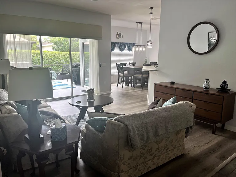 289 Falling Water Dr — Photo 13