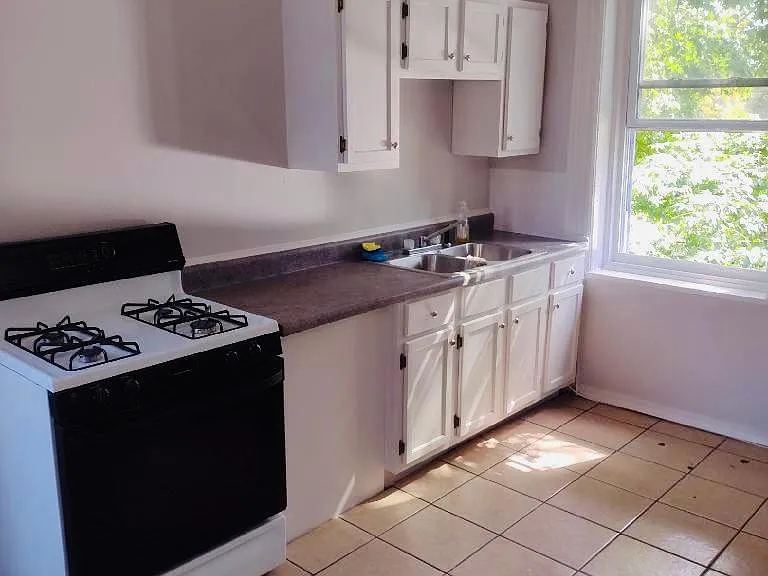 3402 Montana St — Photo 15
