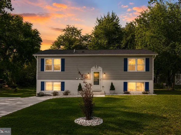 303 Via De Rosa Dr, Stafford, VA 22556