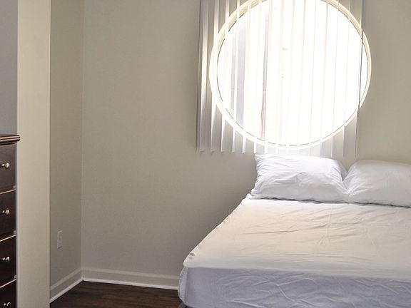 5th image of 611 Church St #5B-2Ba