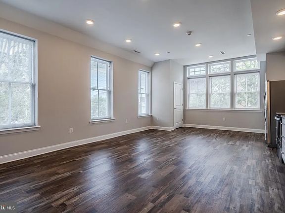 Main Floor (2nd Floor)