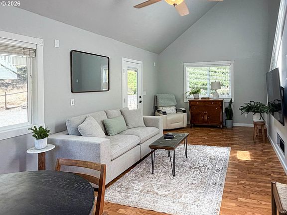 5th image of 855 San Souci Dr