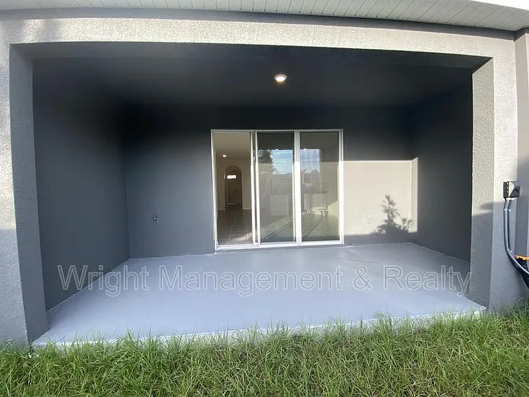 2906 Suncoast Plains Dr — Photo 25