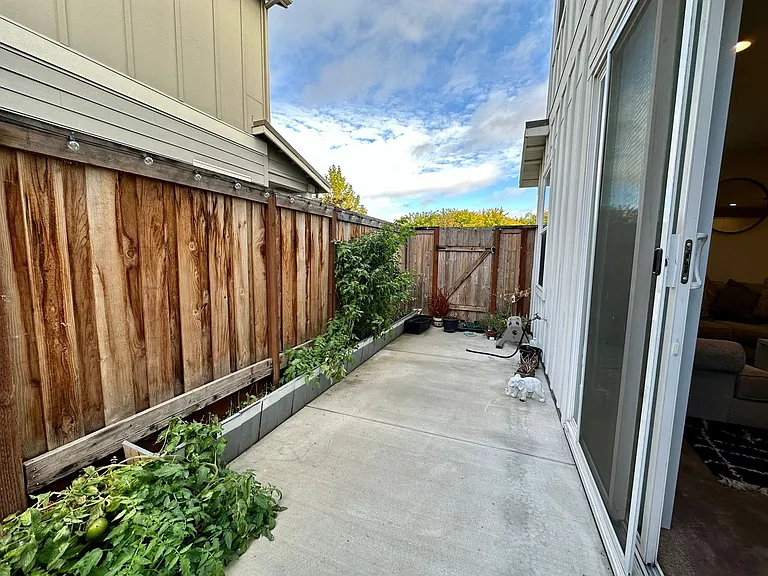15509 Monterey Rd — Photo 9