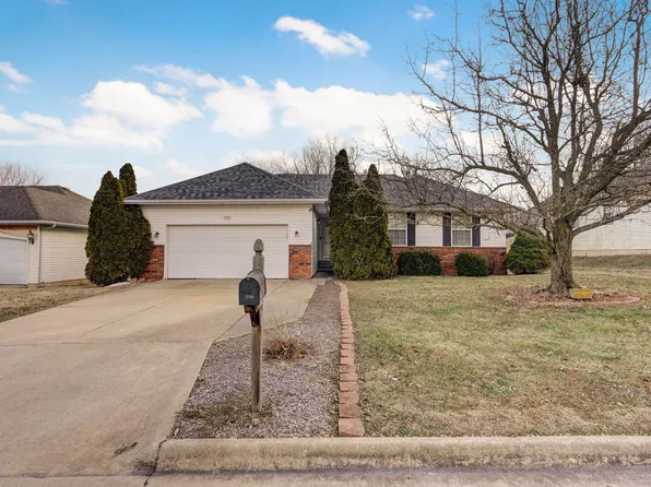 1734 S Eastland Street, Springfield, MO 65802