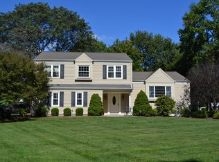 15 Bunker Hill Pl, Whippany, NJ 07981
