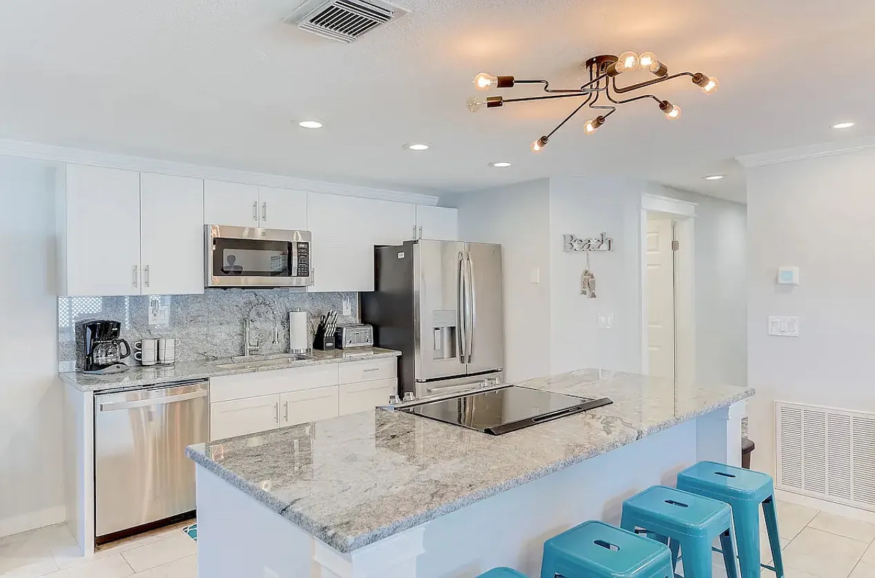 2 bed, 1250 sqft, $3,000 — Photo 4