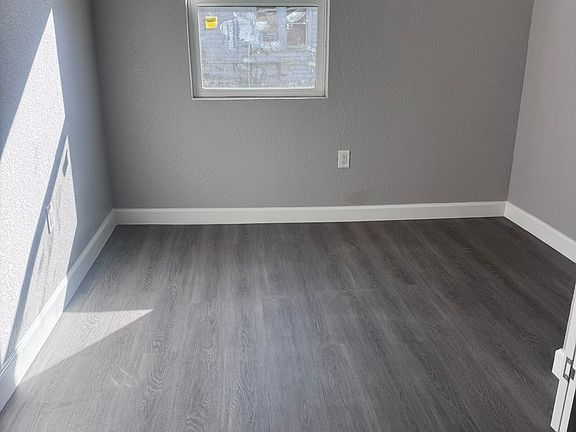 5th image of 8495 Hillcrest Dr