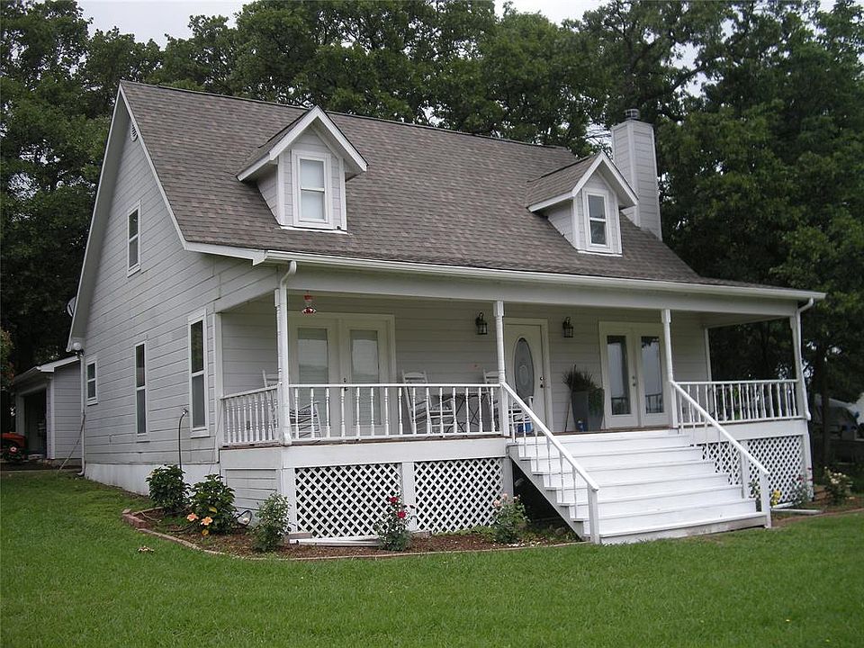 1st image of 928 Shoreline Dr