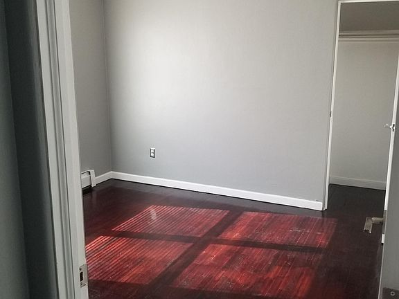4th image of 1310 E Mishawaka Ave #10