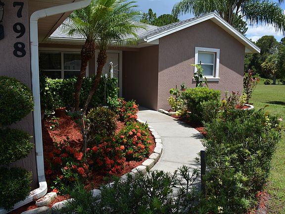 2nd image of 3798 N Biscayne Dr