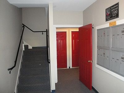 3rd image of 15 W Broadway Ste C