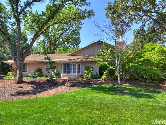 2nd image of 7406 Black Tree Ln
