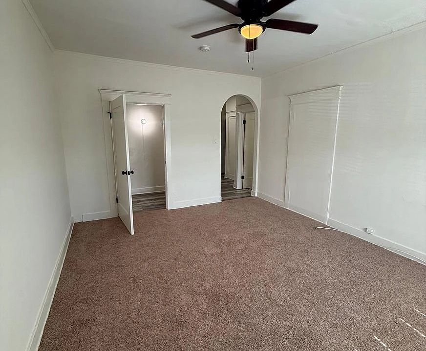 1st image of 2805-2813A S Vermont Ave #2809-4