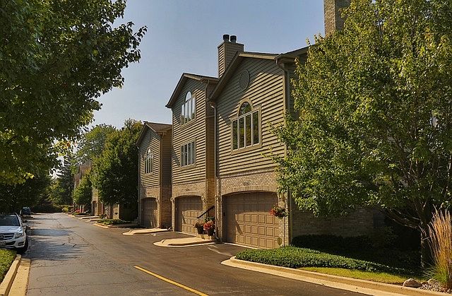 1st image of 1825 Wilmette Ave #B