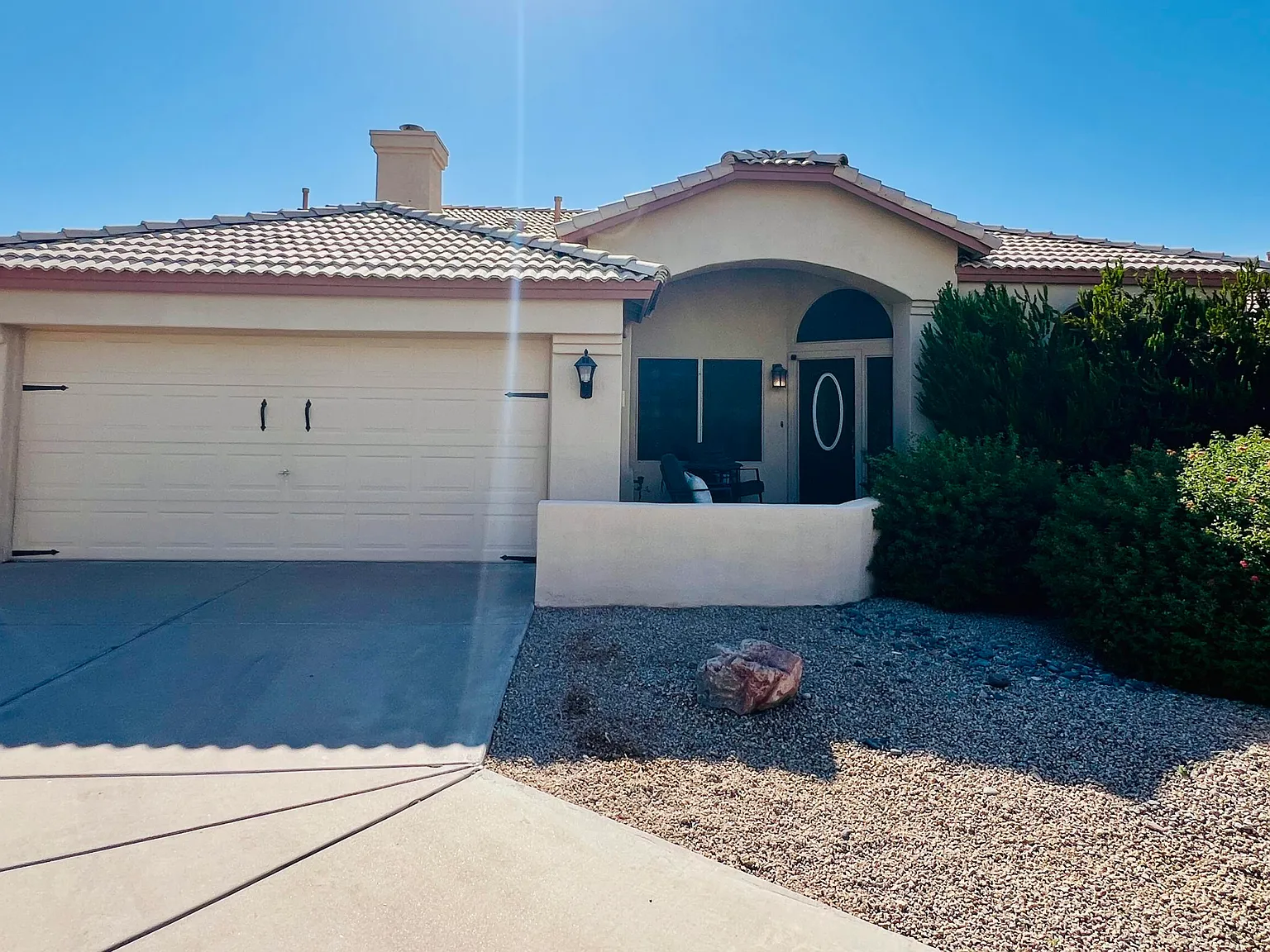 3 bed, 2.0 bath, 1844 sqft, $4,500 — Photo 2