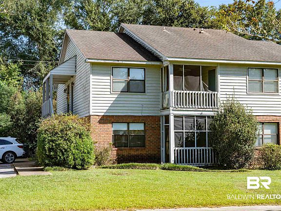 3rd image of 200 Autumn Park Dr Unit 2B