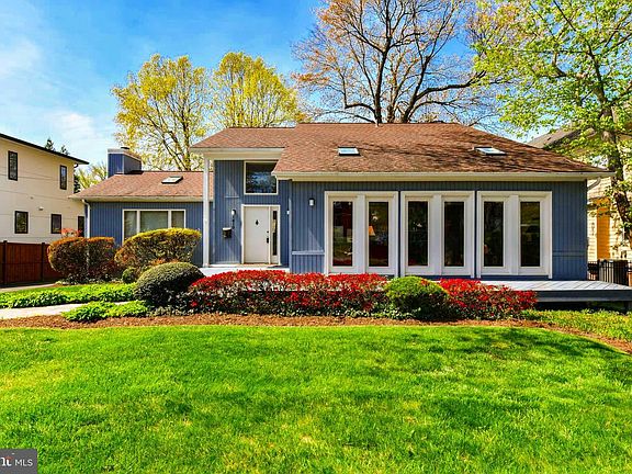 3rd image of 1410 Cedar Ave