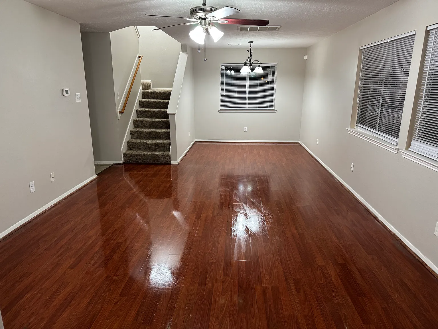3 bed, 2.5 bath, 1247 sqft, $1,750 — Photo 2
