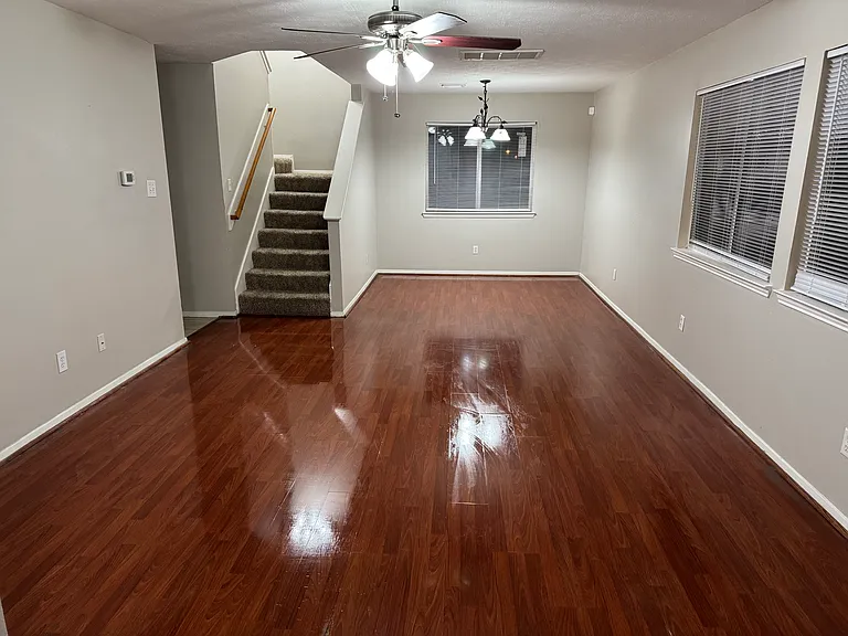 6203 Settlers Square Ln — Photo 2