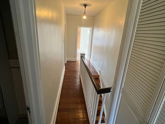5th image of 456 Devereaux Ave