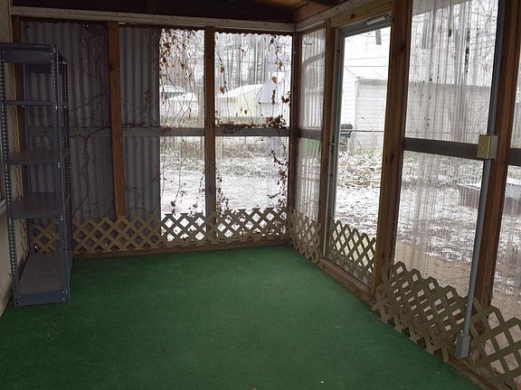 5th image of 1241 Orchard Heights Dr