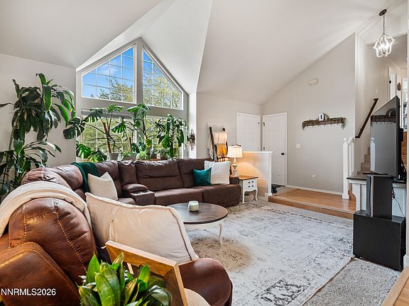 5th image of 4076 Sweetwater Dr