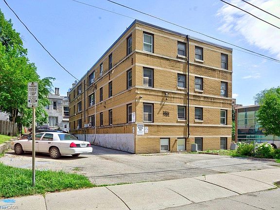 2nd image of 4 Robinson St #10