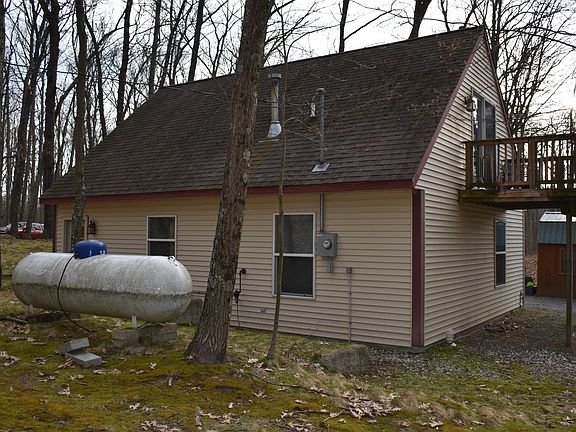 3rd image of 9235 W Orchard Lake Dr