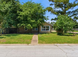 1102 Johnson St, Pasadena, TX 77506